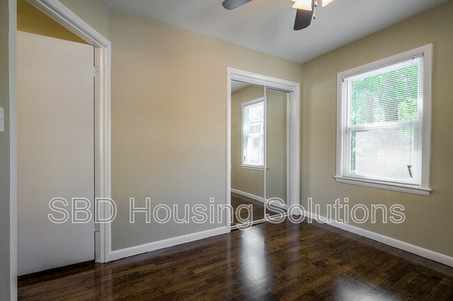 Photo - 711 E Fair St