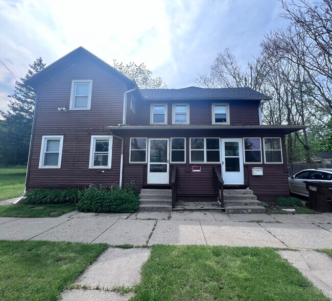 1006 Adrian St Rental House Rental in Jackson, MI