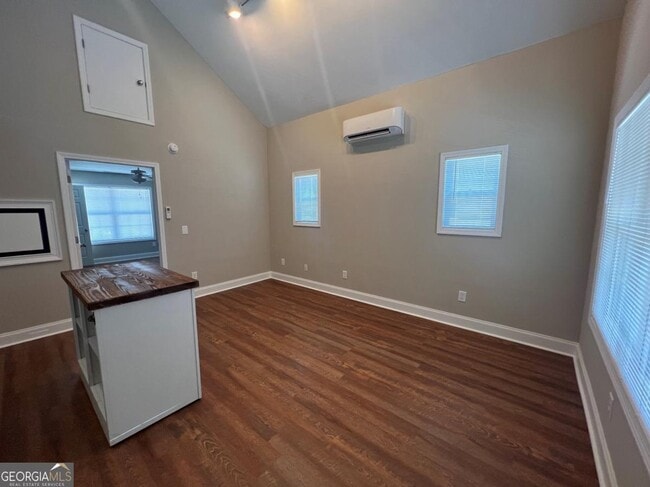 Photo - 19 Myrtle Dr