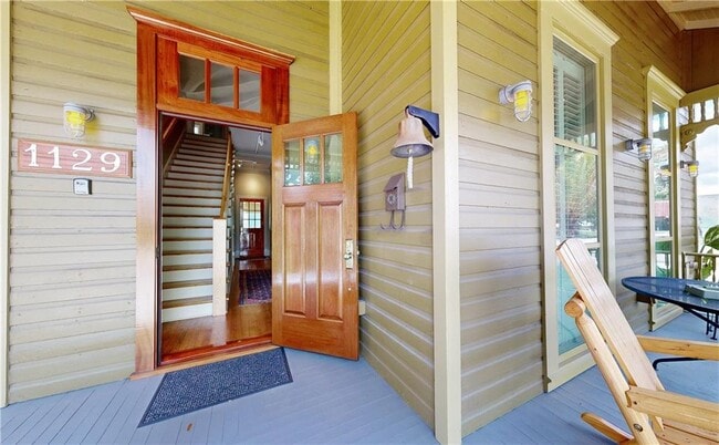 Photo - 1129 Egmont St