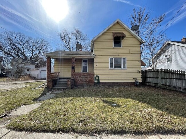 Photo - 1927 Airline Ave House