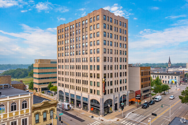 Building Photo - The Residences at Zuelke Rental