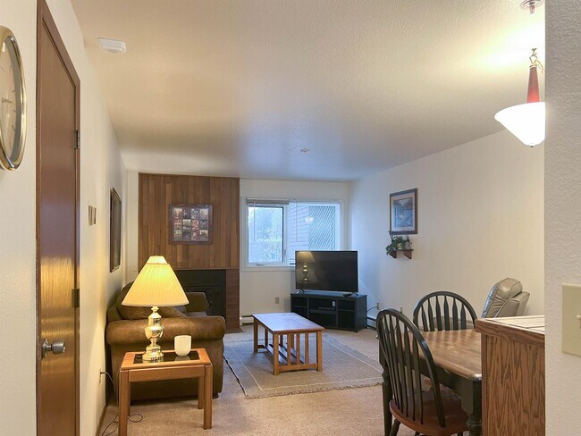 Photo - 310 E 11th Ave