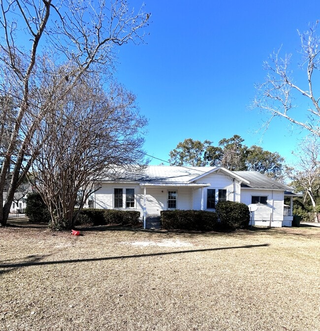 Photo - 216 Singleton Ave