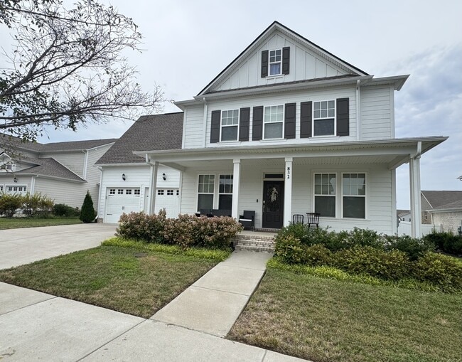 832 Rockwell Dr