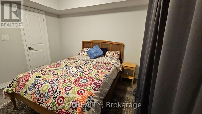 Photo - 6705 Cropp St