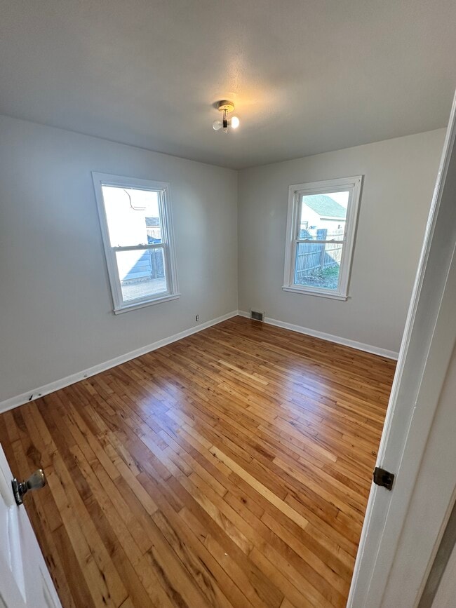 Photo - 1302 Kingston Ave