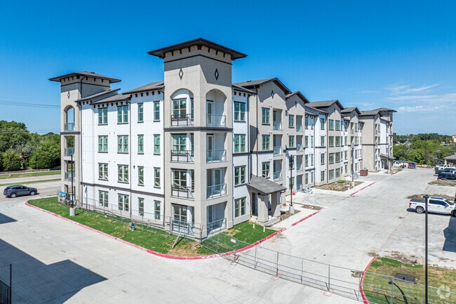 Photo - Caroline Florence