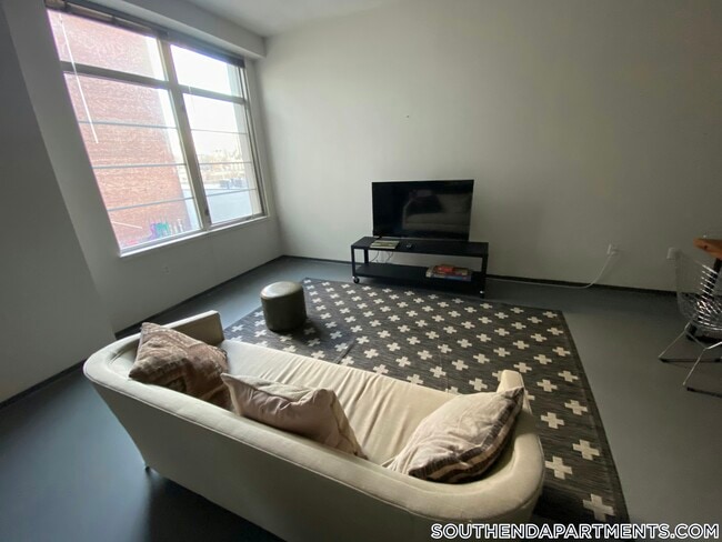 Photo - 160 E Berkeley St Unit 309