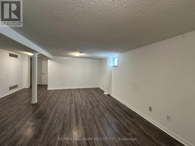 Photo - 245 Axminster Dr