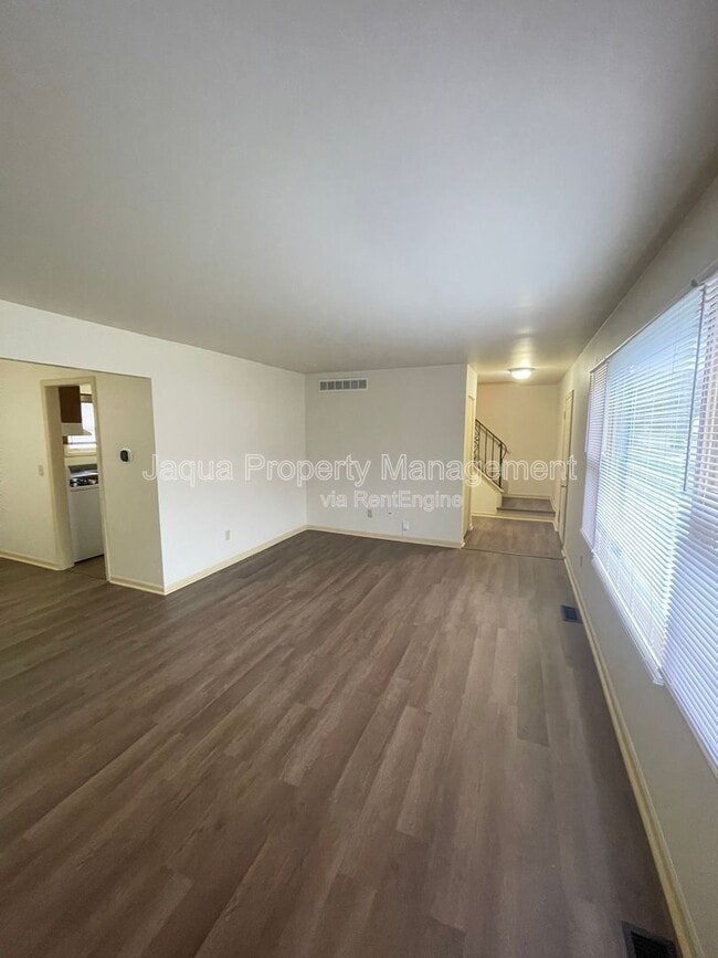 Photo - 7741 Walcott St