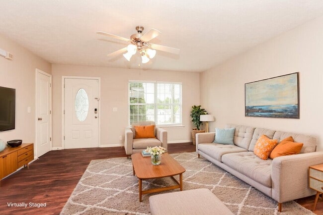 Photo - 412 Elegance Way