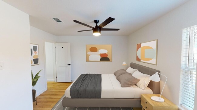 Photo - 215 N Jester Ave