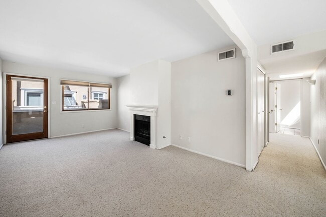 Building Photo - Two-Bedroom Condo at El Matador Unit 663 Bishops Lodge Rd. 64