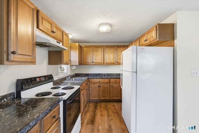 Photo - 194 Cherry St Unit A