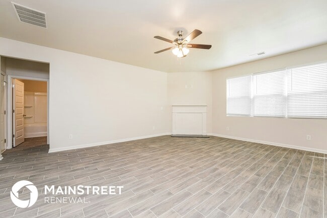 Photo - 3811 River Rock Rd