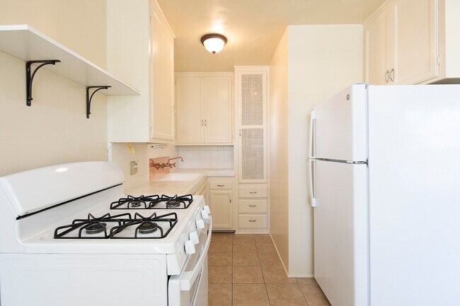 Palms Apartments