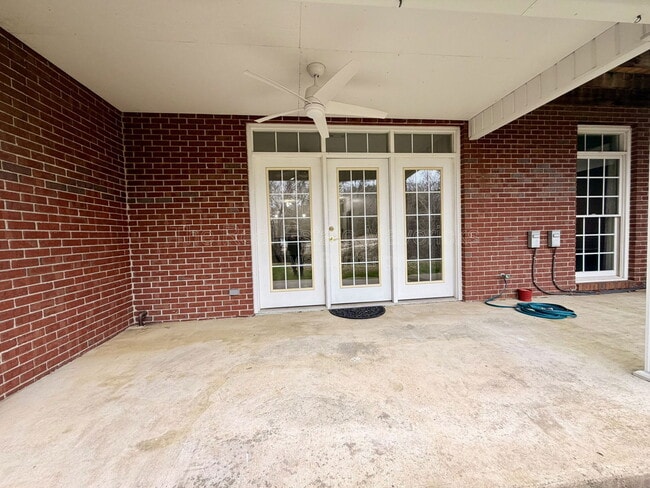 Photo - 3190 Waterfront Dr