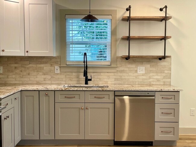 Photo - Newly Built Home minutes from Downtown Madison