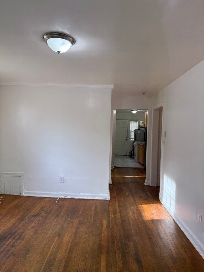 Photo - 4520 Eads St NE Unit 2