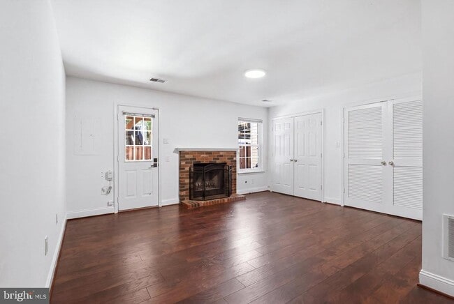 Building Photo - 14214 Beddingfield Way