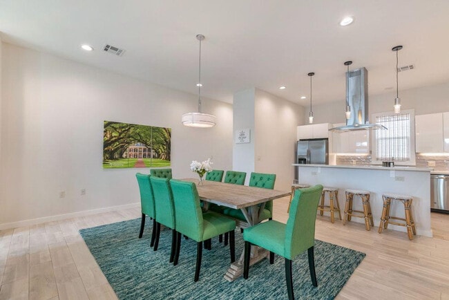 Photo - 3737 Bienville Ave Unit ID1269996P