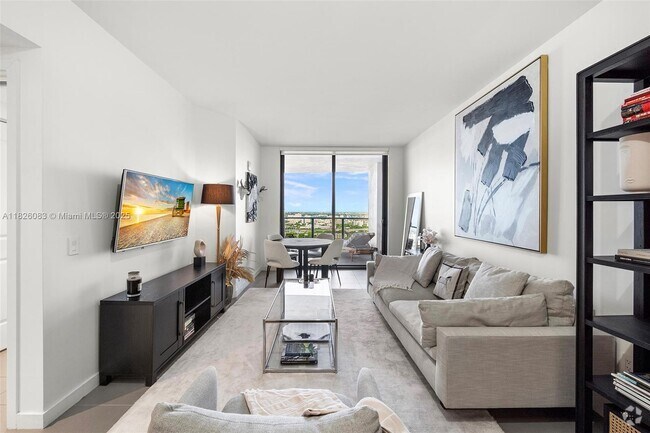 Building Photo - 1600 NE 1st Ave Unit 3111 Rental