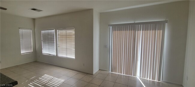 Photo - 1161 Maple Pines Ave