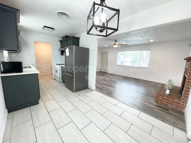 Photo - 1101 Fairview Rd