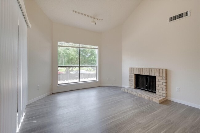 Photo - 10166 Oakberry St Unit True