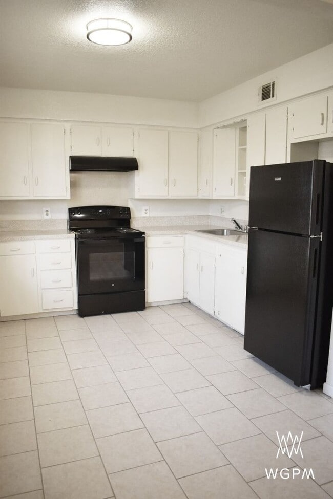 Photo - Legendary Apartments