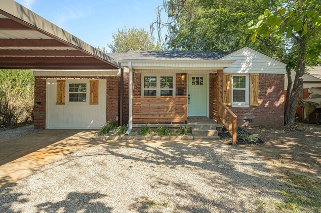 Photo - 1125 SW 47th St