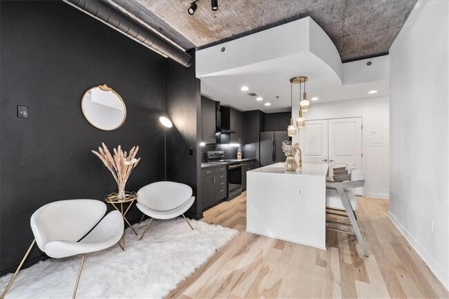 Photo - 250 Pharr Rd NE Unit 407