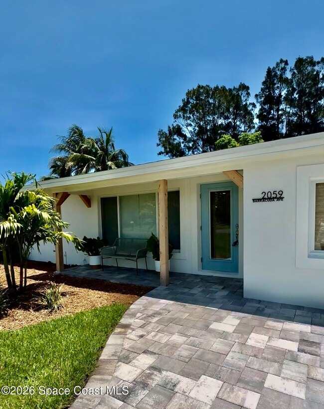 Building Photo - 2059 Barracuda Ave