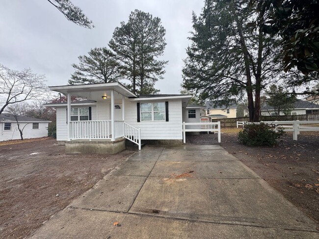 Building Photo - Beautifully Renovated 2 Bedroom, 2 Bathroom Home in the Heart of Martinez