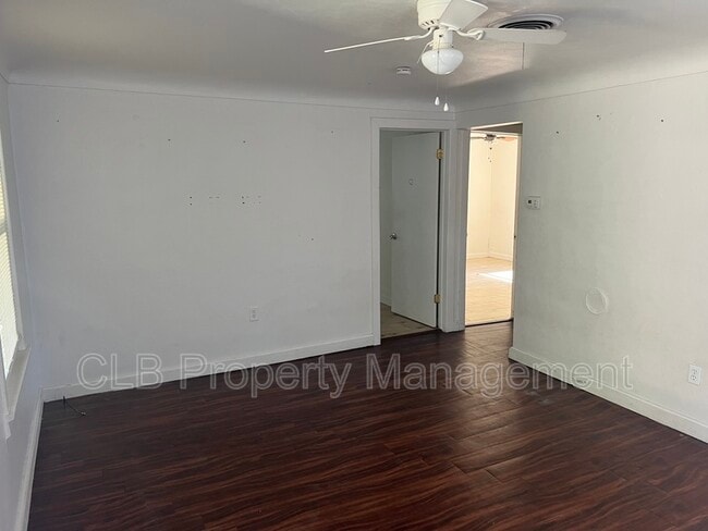 Photo - 12 William Dr