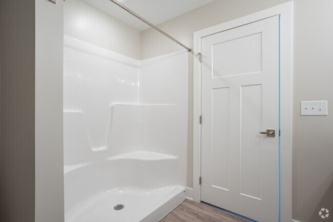 3BR, 2.5BA - 1,498SF - Primary Bedroom Bathroom
