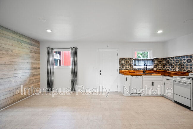 Photo - 910 Shelby Ave Unit Apt 204