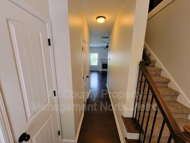 Photo - 538 Broughton Dr