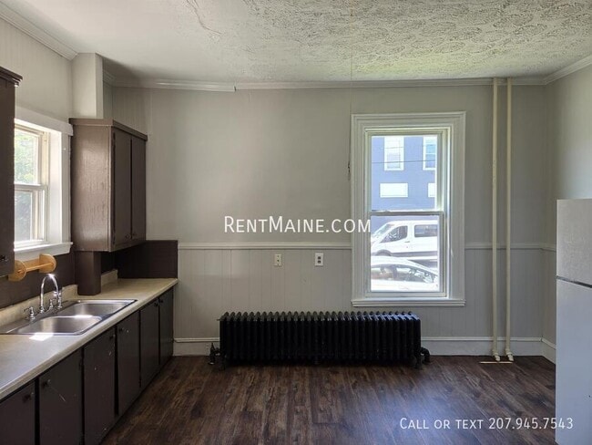 Photo - 179 Pine St Unit 9