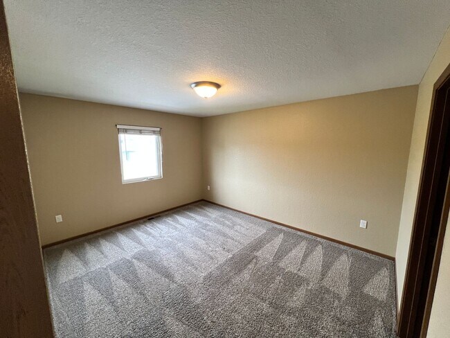 Photo - Welcome Home – Beautiful 4 Bed / 2.5 Bath with Spacious Backyard & Great Features