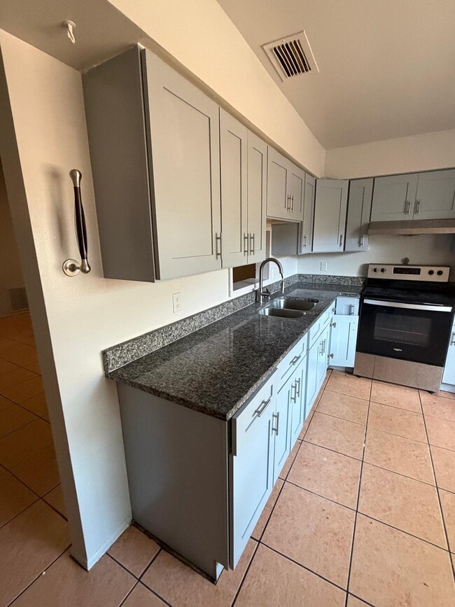 Photo - 101 Red Cedar Dr