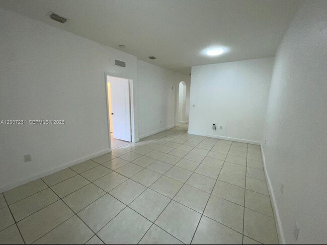 Photo - 1535 SE 26th St Unidad 104