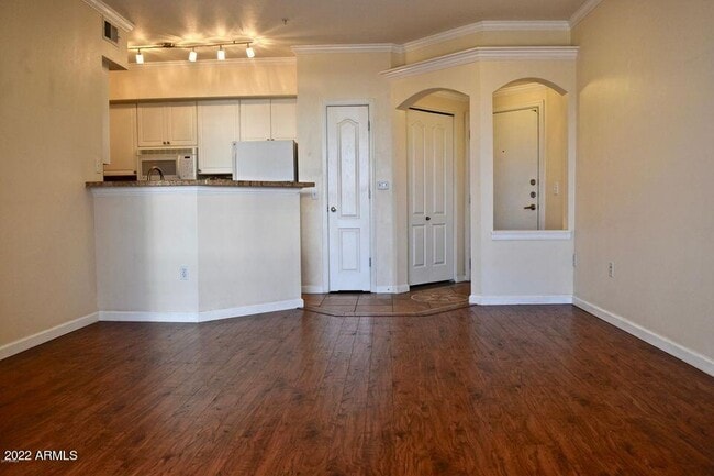 Photo - 1701 E Colter St Unit 361