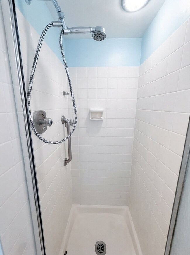 19 Rock Hill Rd Unit 5A