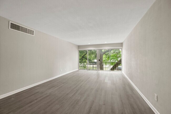 Photo - 5050 Ambassador Way