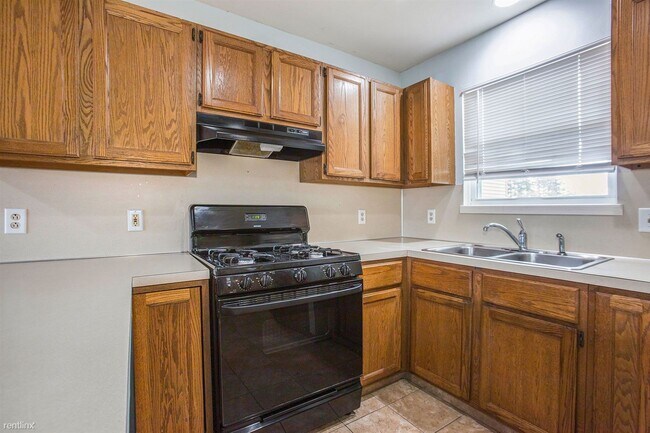 Photo - 3 br, 2.5 bath 4plex - 962 Cedar Run Ct NW...