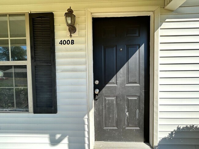 Photo - 400 Northwood Dr Apartment Unit 400 B Northwood Drive