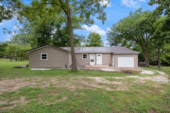 Building Photo - 185 Storage Rd Rental