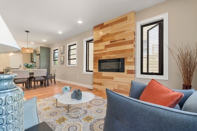 Photo - 58 Dustin St Unit 1